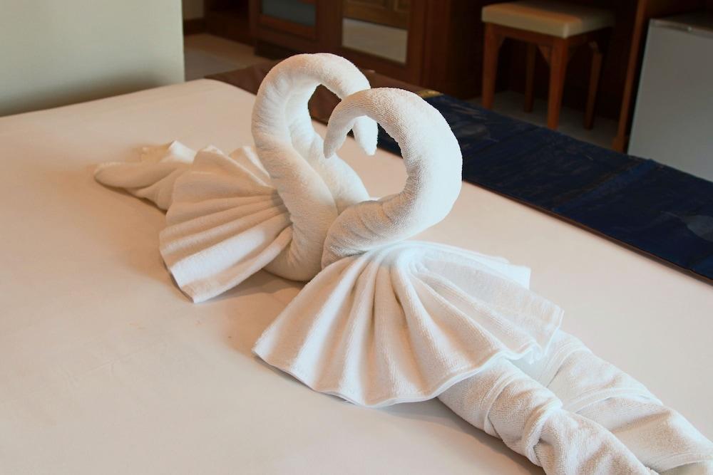 Good Nice Hotel Patong Eksteriør bilde